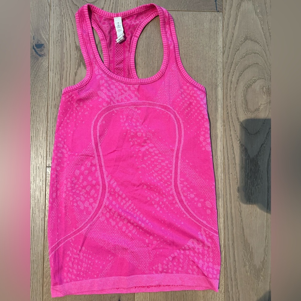 LuluLemon Racerbank Tank Women’s Size 4